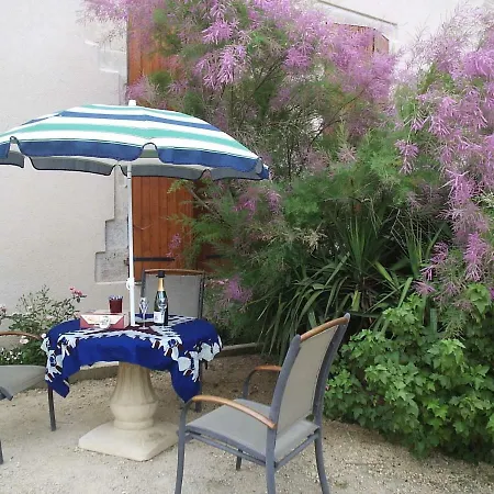 Villa Chez Florine Et Valentin Gigny  Esterno foto
